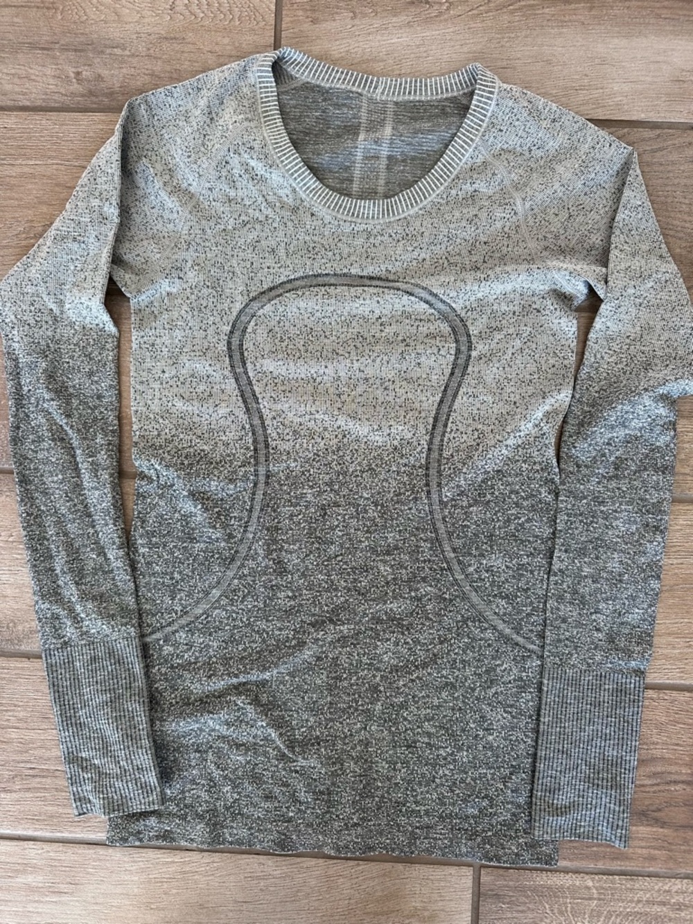 Lululemon Swiftly Tech -Seamless Ombre Long-Sleeve Women's Top - Heather Gray